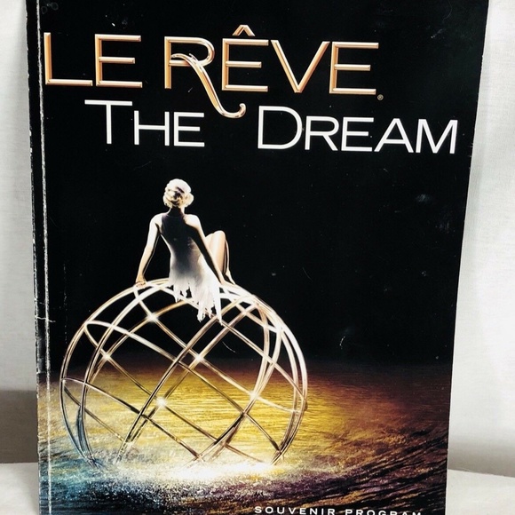 Wynn Las Vegas 2014 Lereve Souvenir Program Show - Picture 4 of 4